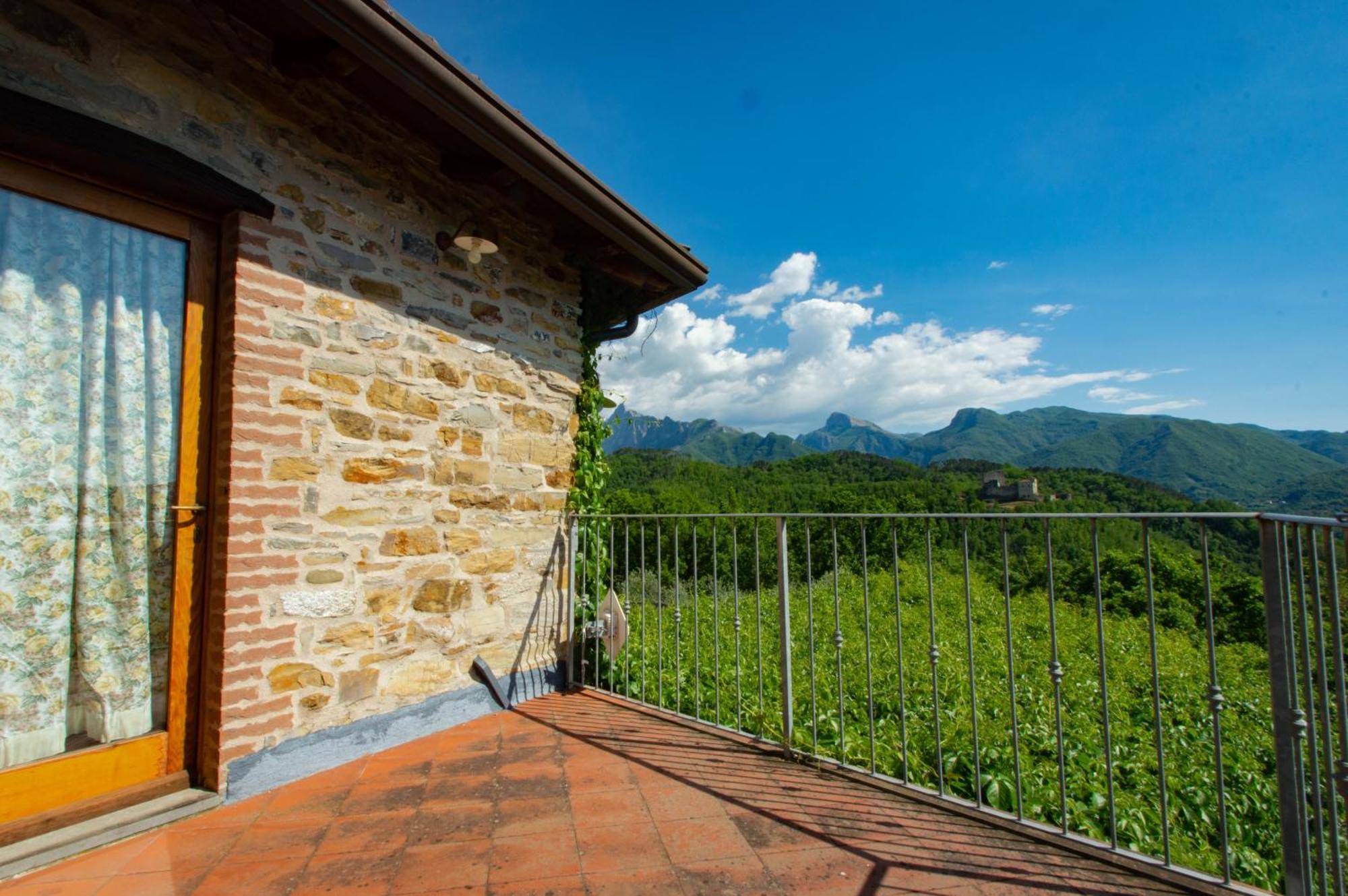 Casa Vacanze La Casala Apartment Fivizzano Bagian luar foto