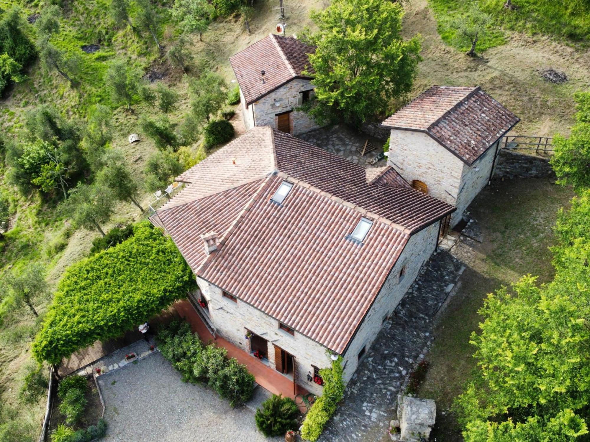 Casa Vacanze La Casala Apartment Fivizzano Bagian luar foto